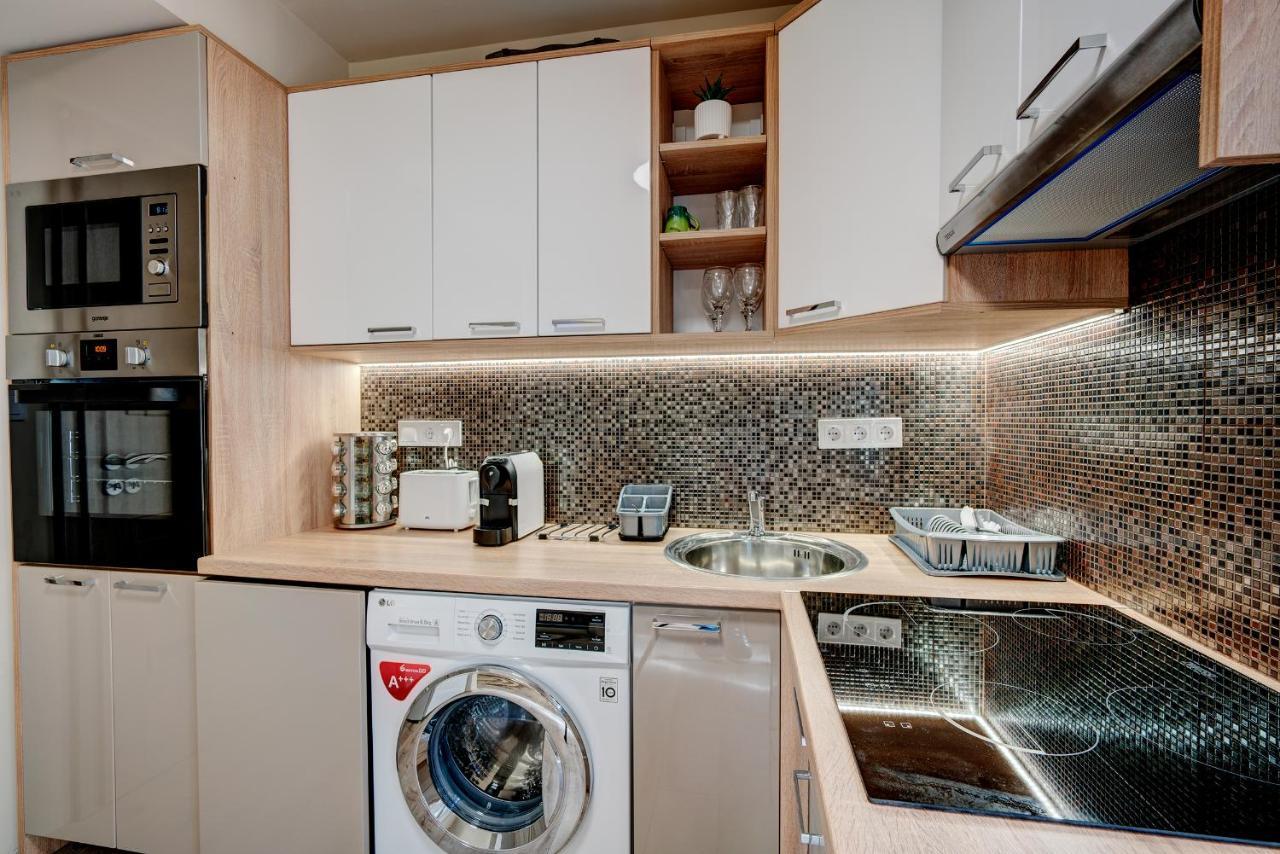 Апартаменты Hajnal Apartman Сегед Экстерьер фото