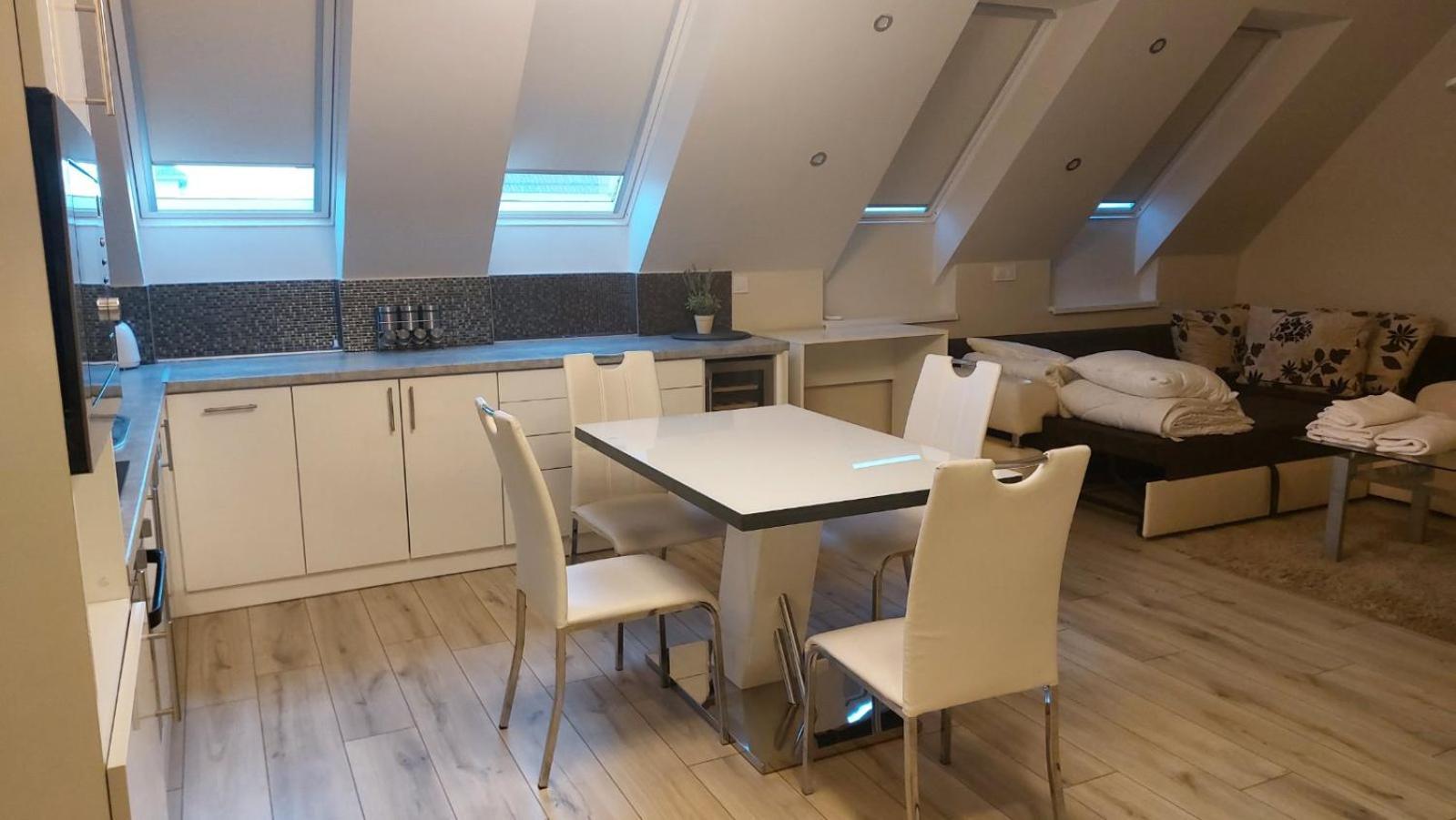 Апартаменты Hajnal Apartman Сегед Экстерьер фото